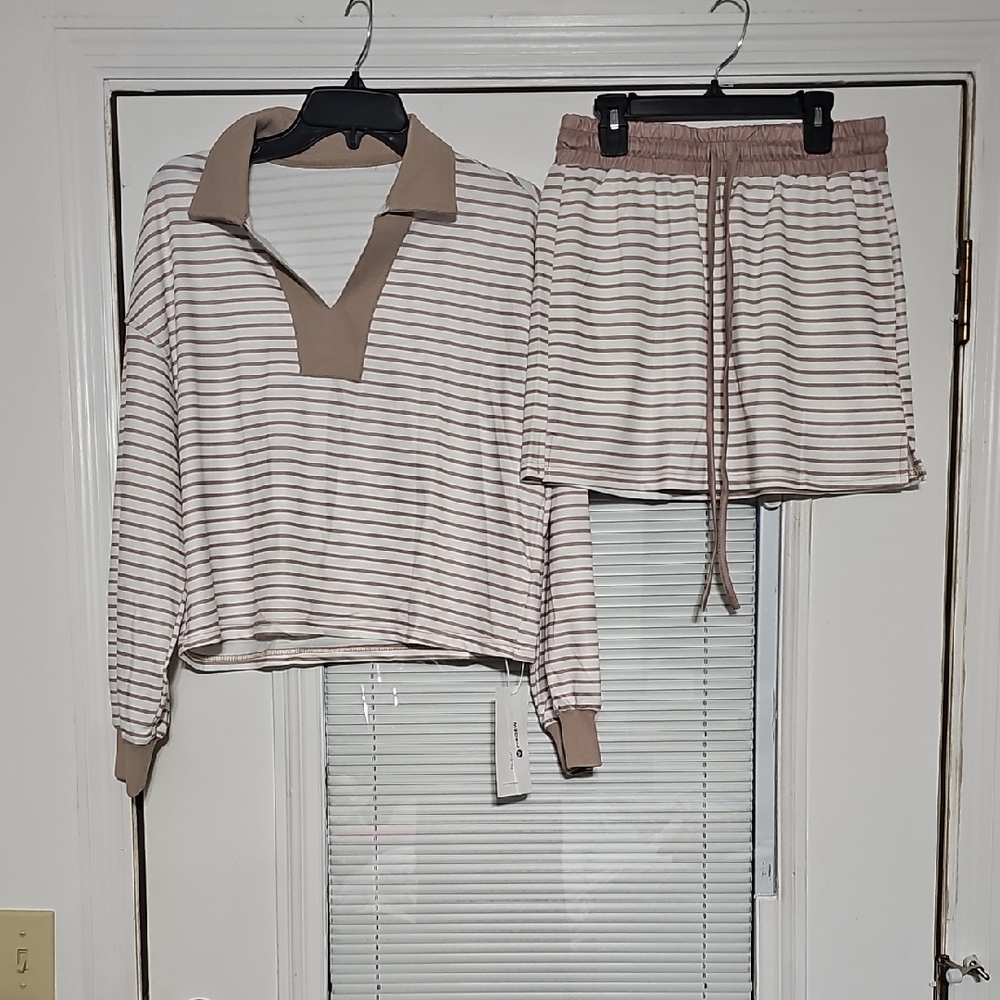 Striped Collared Long-Sleeve Top & Drawstring Skirt Set - Beige/White